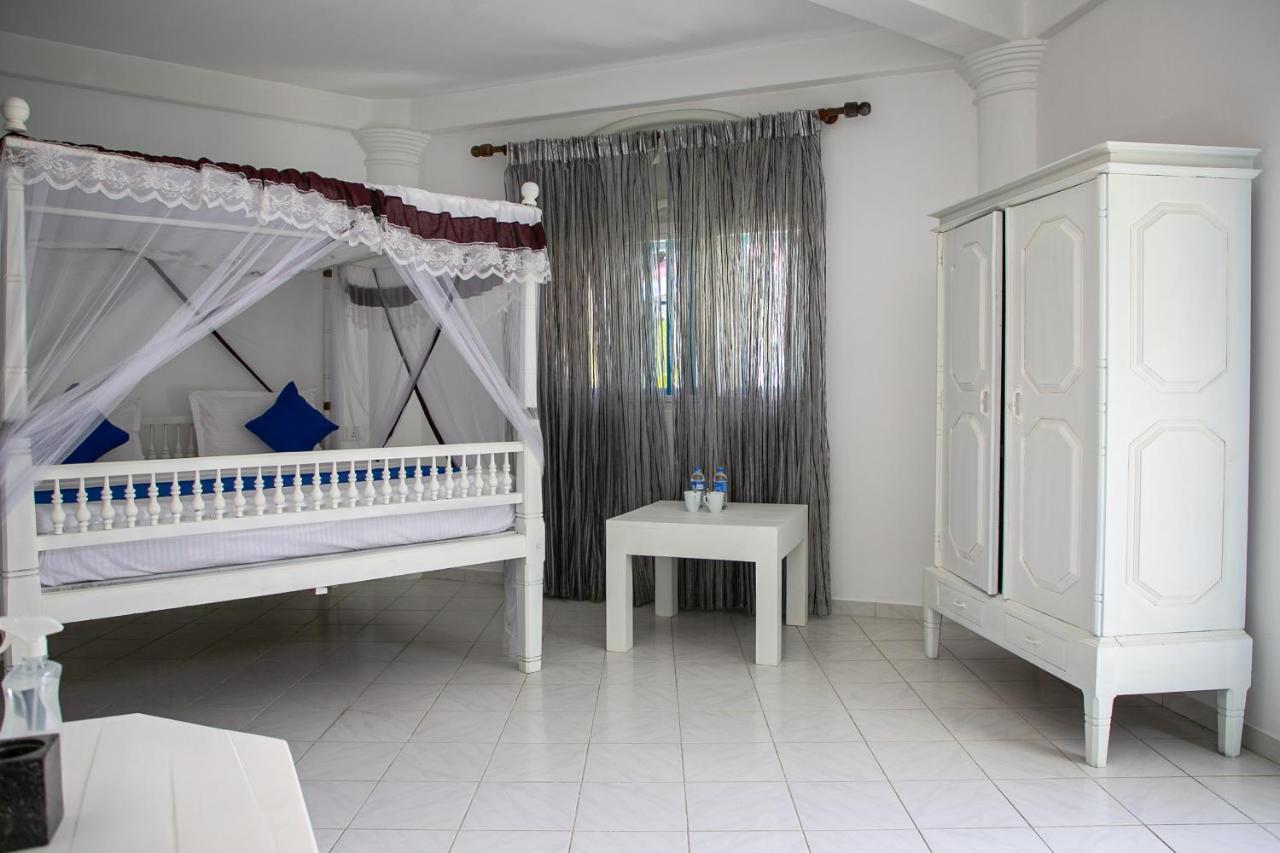 فيليغاما Alma Beach Hotel المظهر الخارجي الصورة